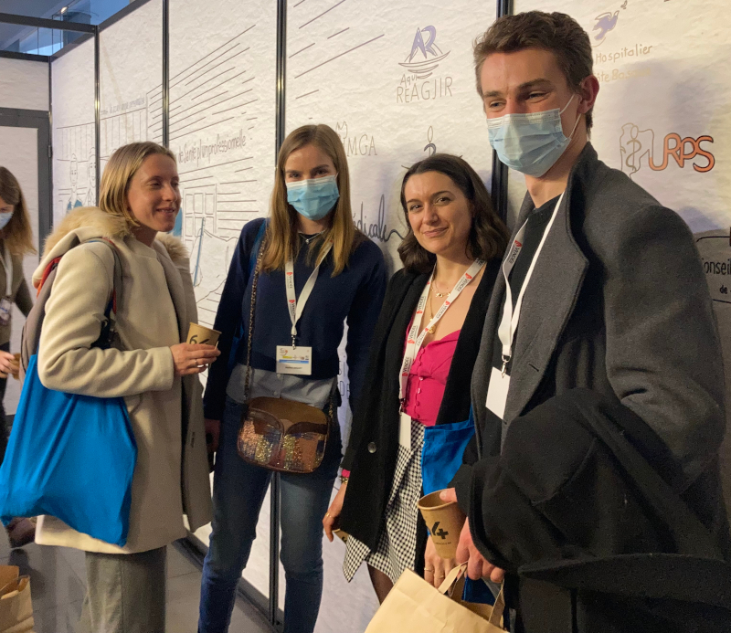 Stand Présence médicale 64 au Congrès de l'ISNAR-IMG à Tours les 24 et 25 février 2022