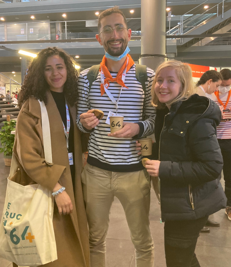 Stand Présence médicale 64 au Congrès de l'ISNAR-IMG à Tours les 24 et 25 février 2022