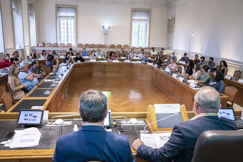 Presentation interactive du territoire et du dispositif PM64